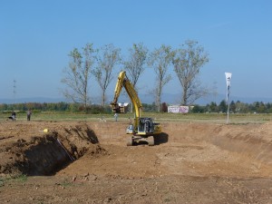 Erste Baugrube des Projekts Blumenwiese Unterliederbach