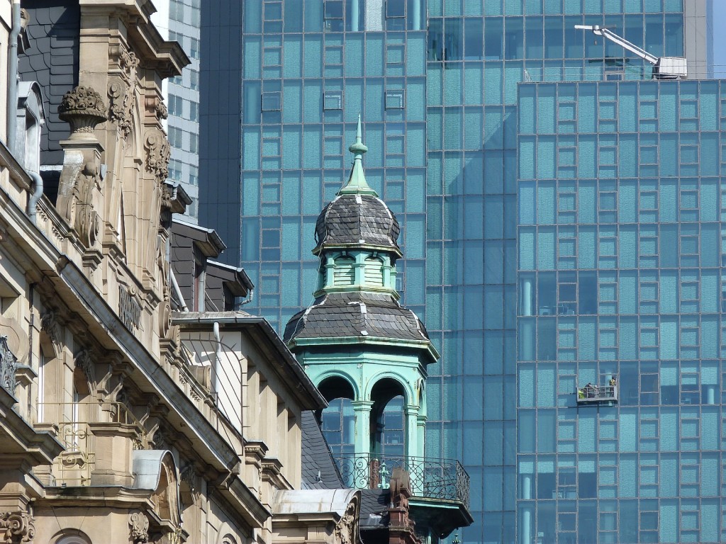 Frankfurt am Main Bahnhofsviertel, Blick nach Osten entlang der Kaiserstraße