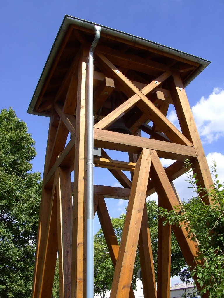 Glockenturm der evangelischen Hirtenkapelle im Frankfurter Gutleutviertel