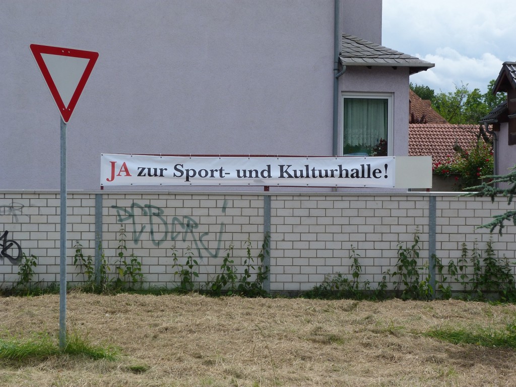 Ja zur Sport- und Kulturhalle in Frankfurt am Main Unterliederbach