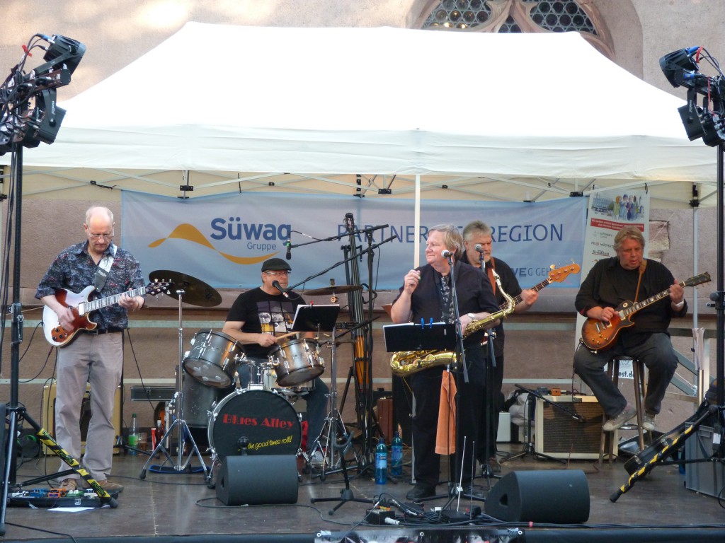 Blues Alley auf dem Höchster Altstadtfest 2013 vor der Justinuskirche