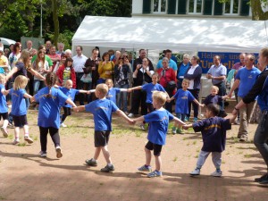 Bürgerfest in Unterliederbach 2013: Die Kleinsten der TGU