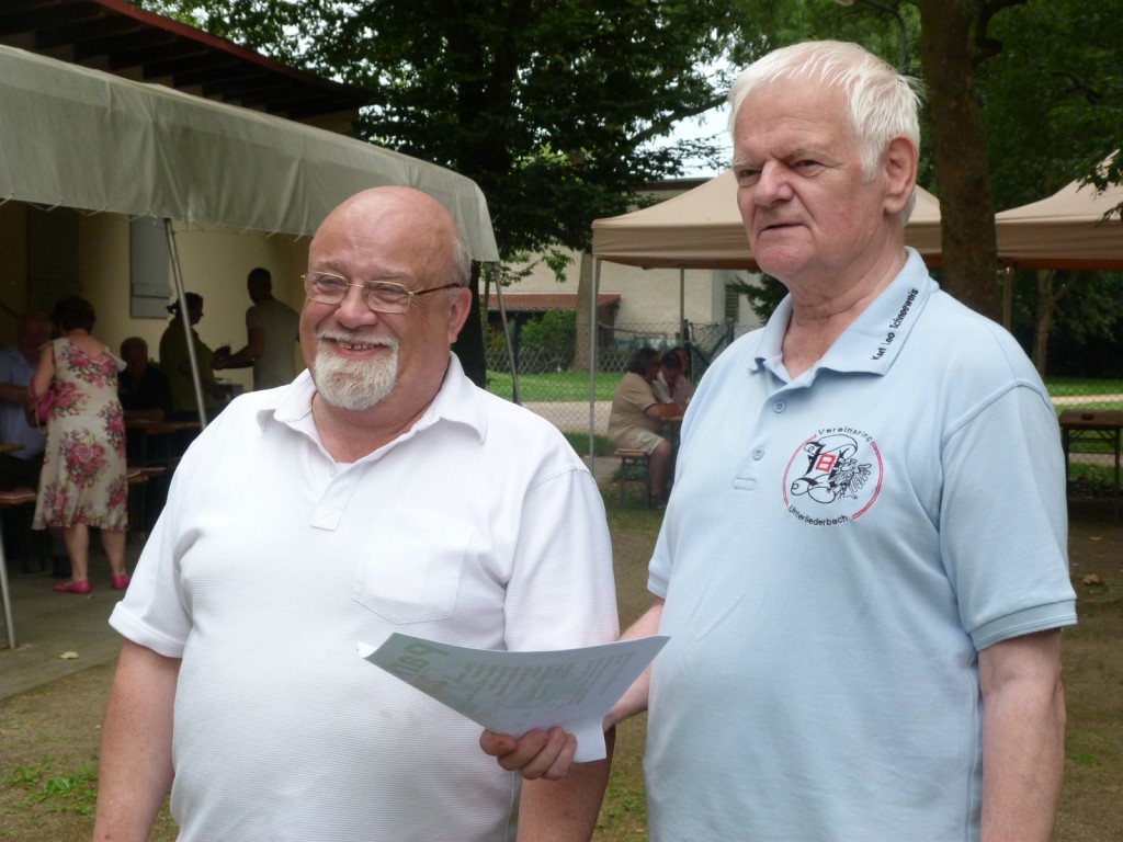 Heinz Alexander und Karl Leo Schneeweis, 1. Vorsitzender des Vereinsrings Unterliederbach e.V.
