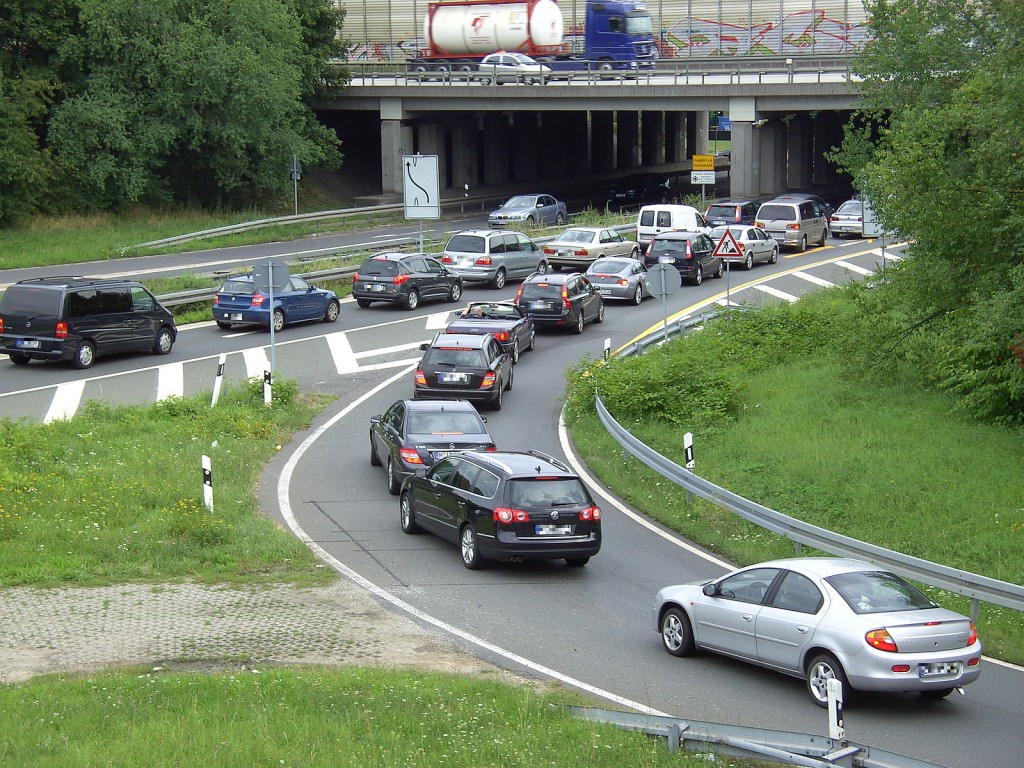 Zufahrt nach Unterliederbach aus Richtung Norden