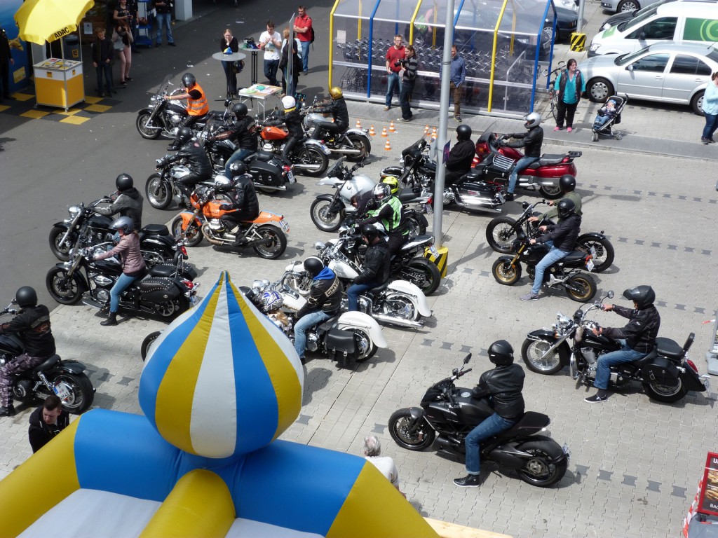 1. Unterliederbacher Motorradtreffen: Gleich geht es los!