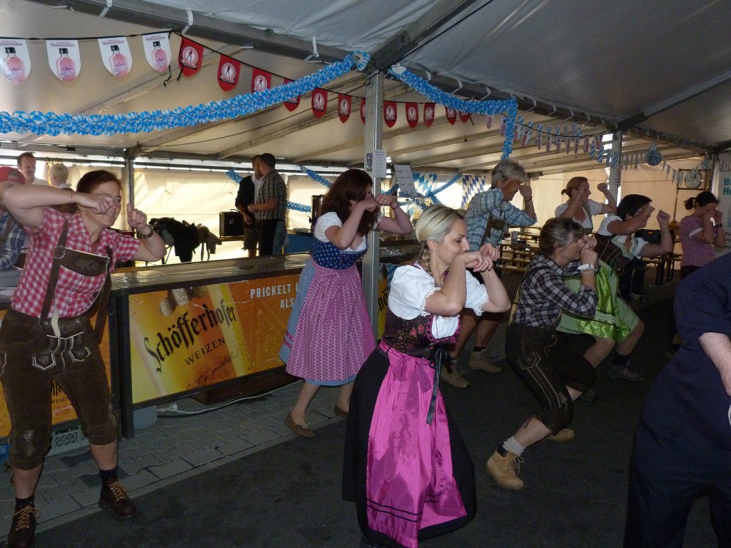 Tanzeinlage beim 2. Unterliederbacher Oktoberfest