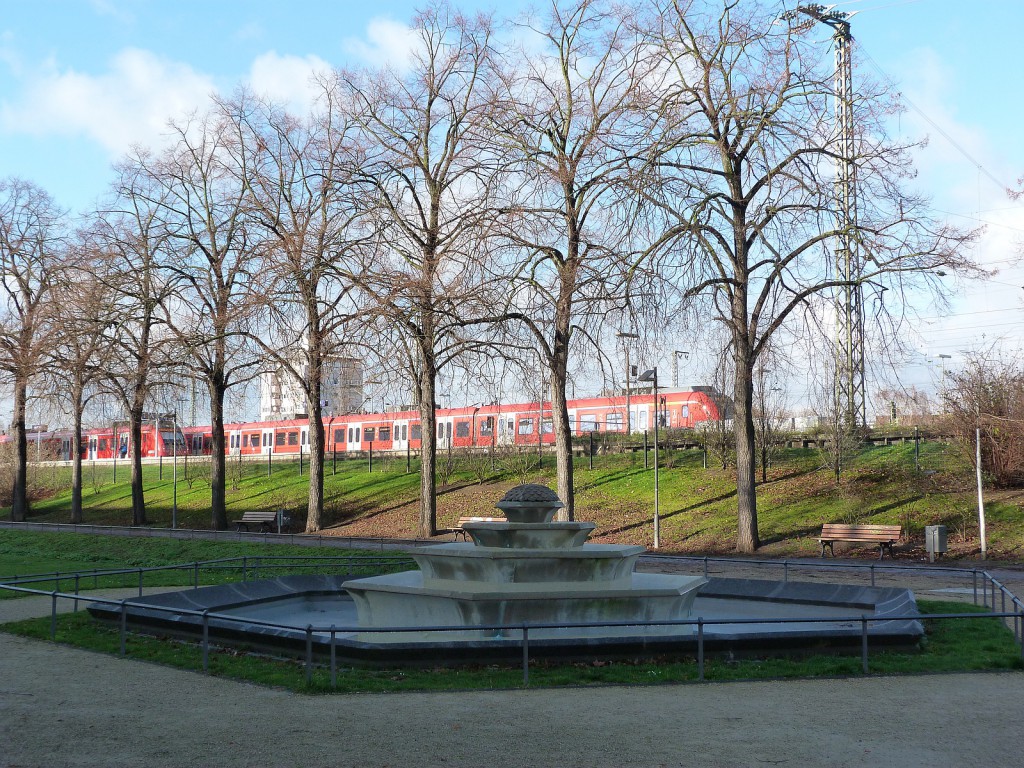 Seiler-Brunnen in der Bruno-Asch-Anlage, Frankfurt am Main Höchst