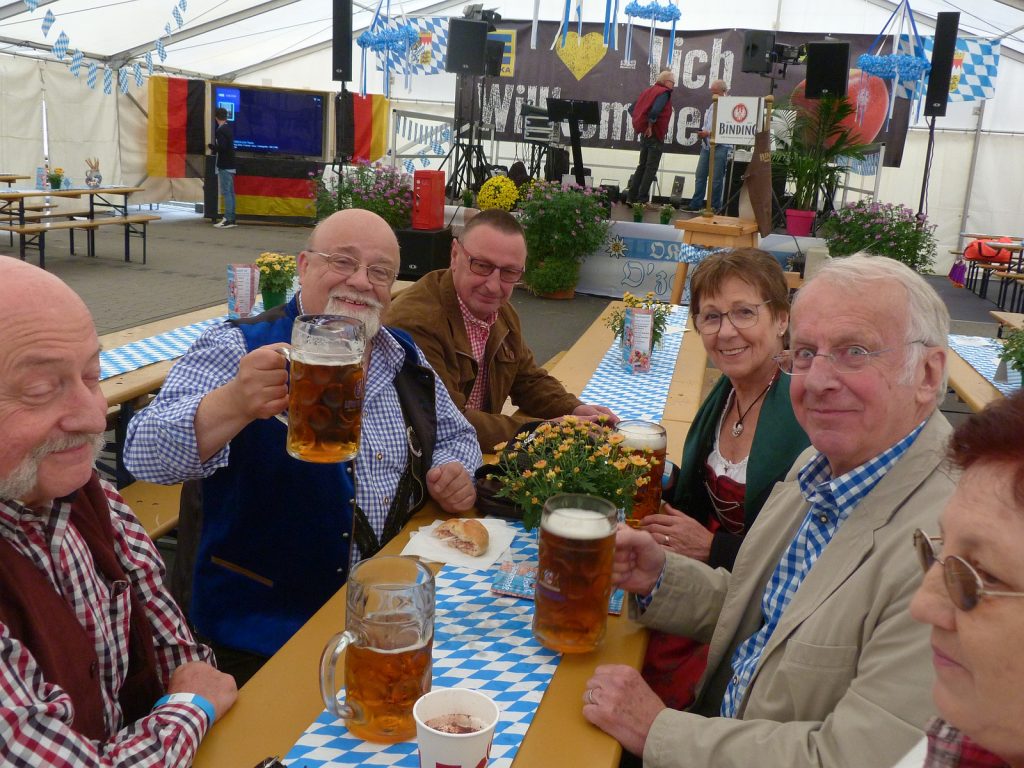 Fassanstich? Trinken kann man auch schon vorher ...