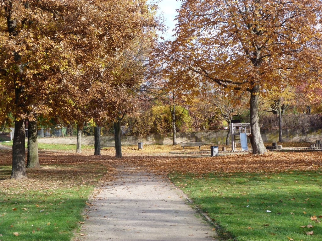 Kleiner Park zwischen Euckenstraße und Grauer Stein, Frankfurt am Main Unterliederbach