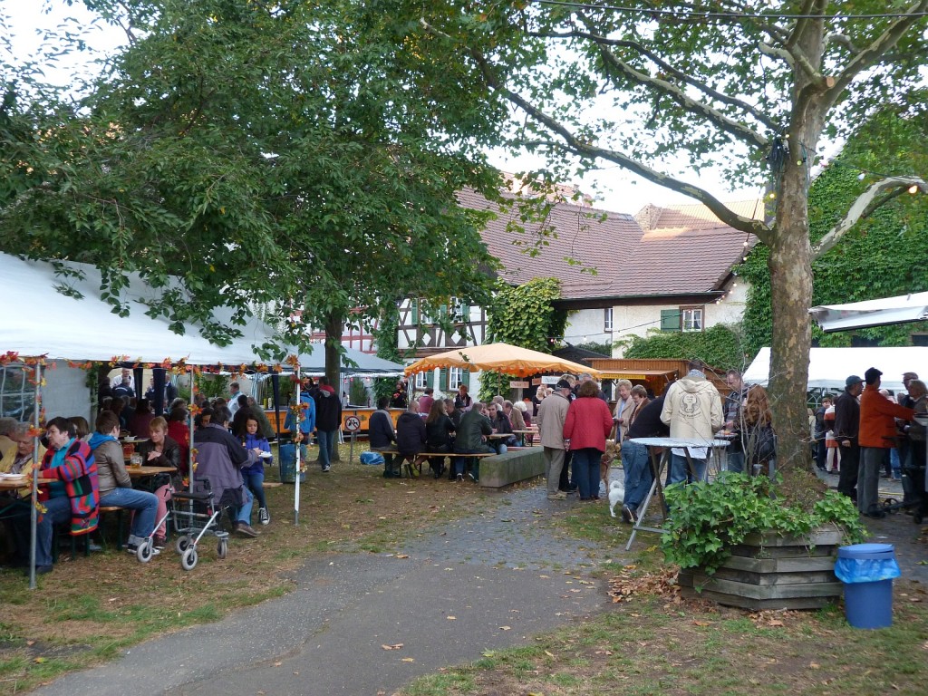 Michelskerb in Frankfurt am Main Unterliederbach 2012, Blick in die Wagengasse