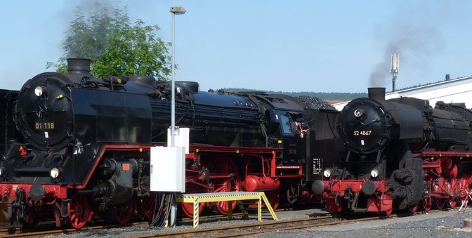 01 118 und 52 4867 in Königstein