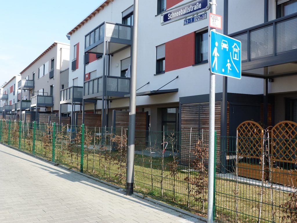 Frankfurt am Main Unterliederbach, Schneeballstraße (ParkStadt)