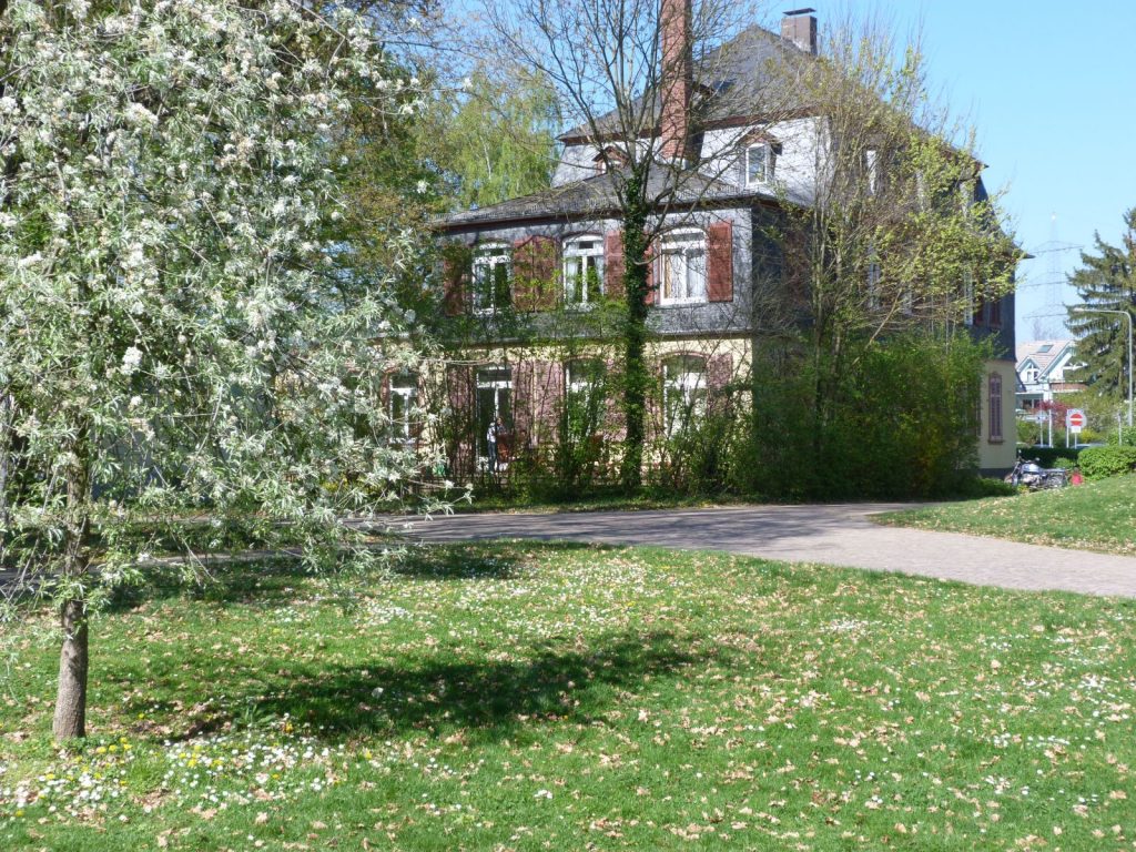 Frankfurt am Main Unterliederbach Villa Graubner