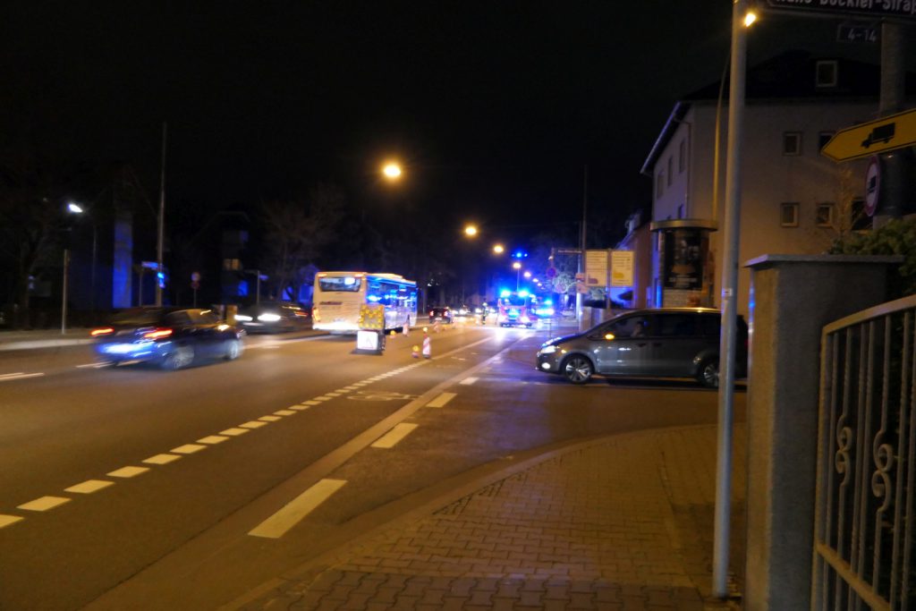 Teilsperrung auf der Königsteiner Straße in Frankfurt am Main Unterliederbach