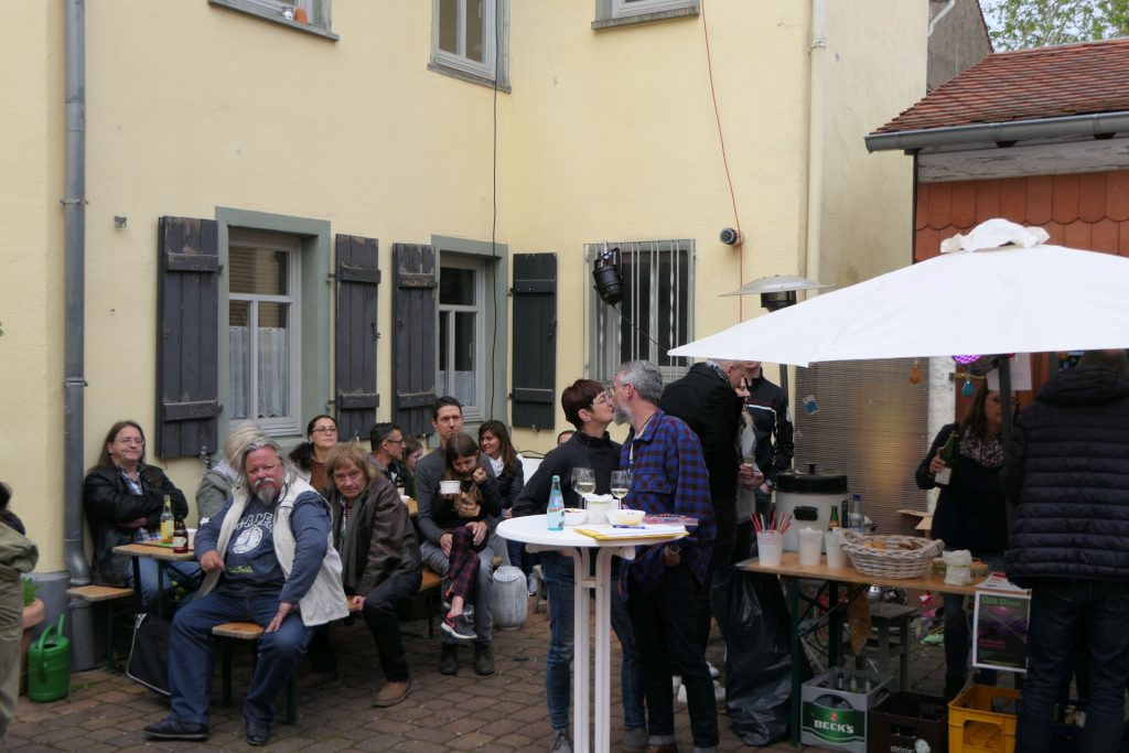 Hoffest des Stadtteilwohnzimmers Unterliederbach