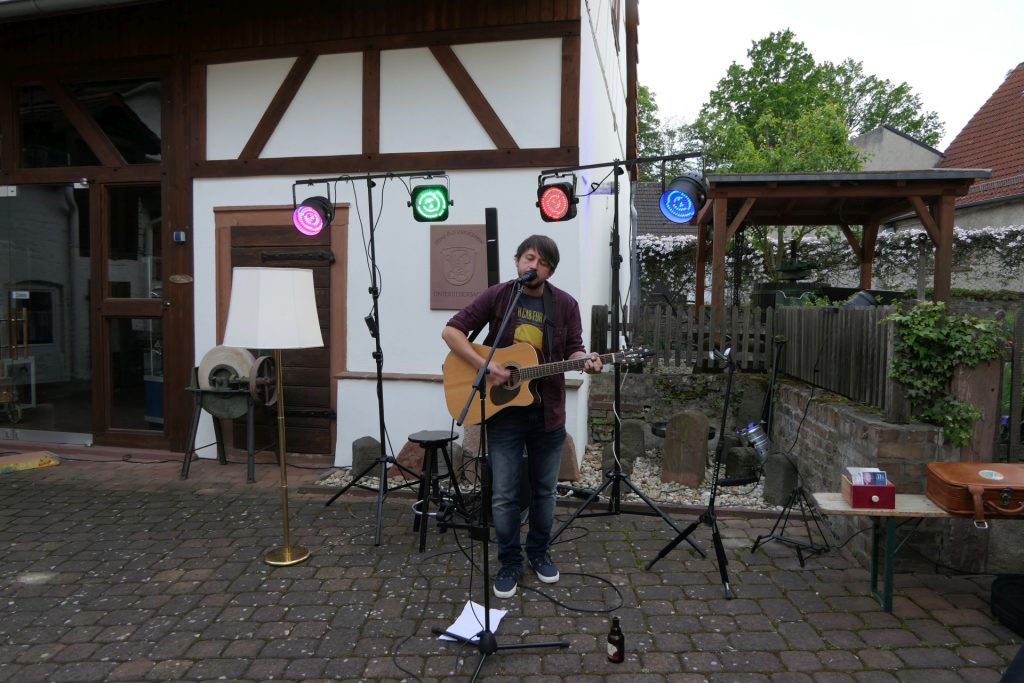 Hoffest des Stadtteilwohnzimmers Unterliederbach - Luger