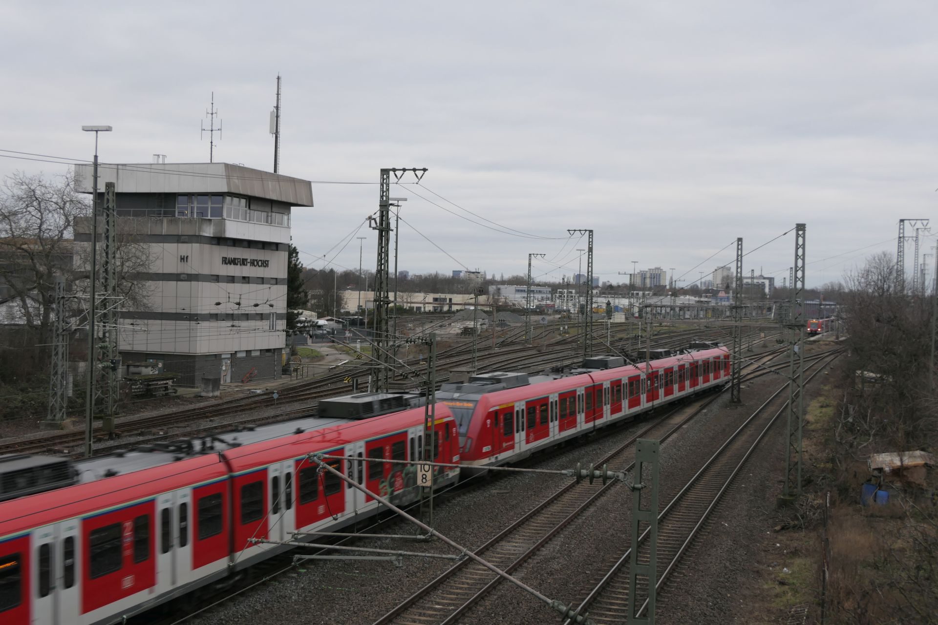 Bahnhof Frankfurt-Höchst Farbwerke, Frankfurt am Main Unterliederbach