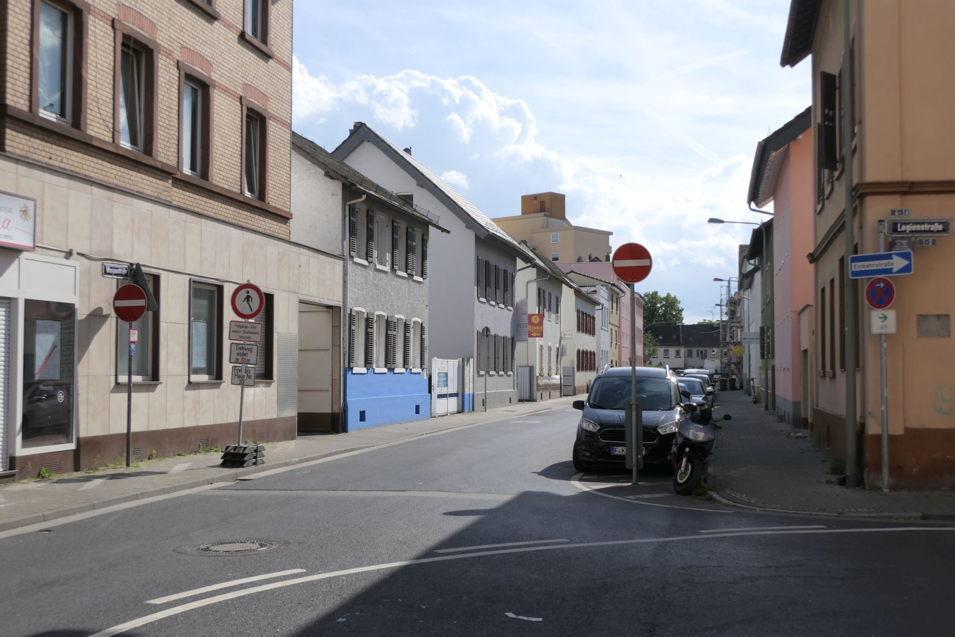 Euckenstraße, Frankfurt am Main Unterliederbach