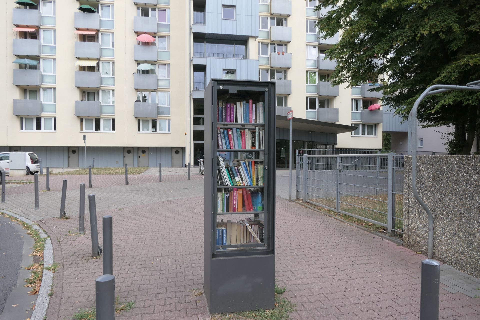 offener Bücherschrank Sieringstraße