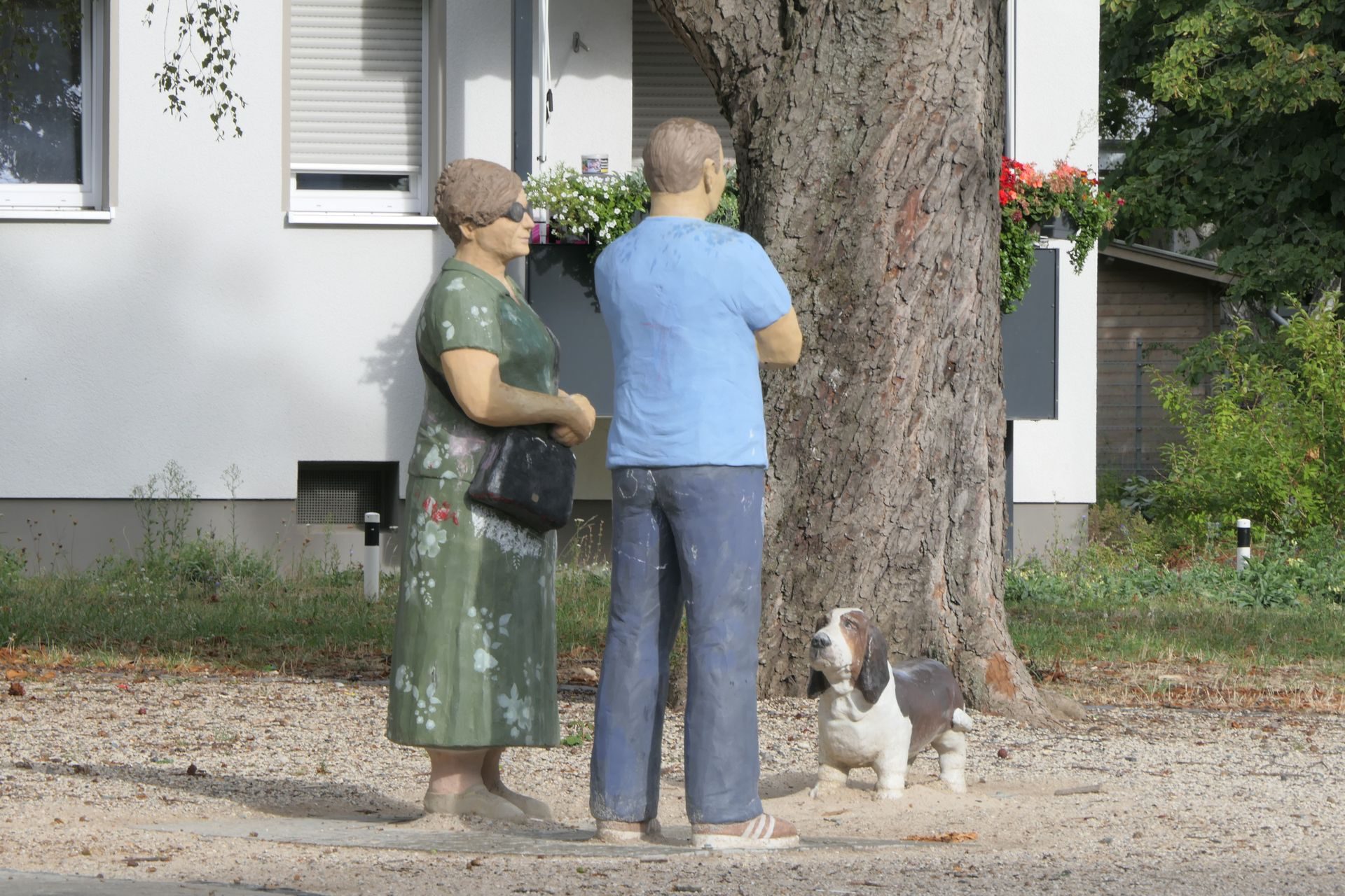 Nachbarn mit Hund in Höchst