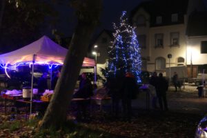 Frankfurt am Main Unterliederbach, Wiehnachtsbaum, Marktplatz