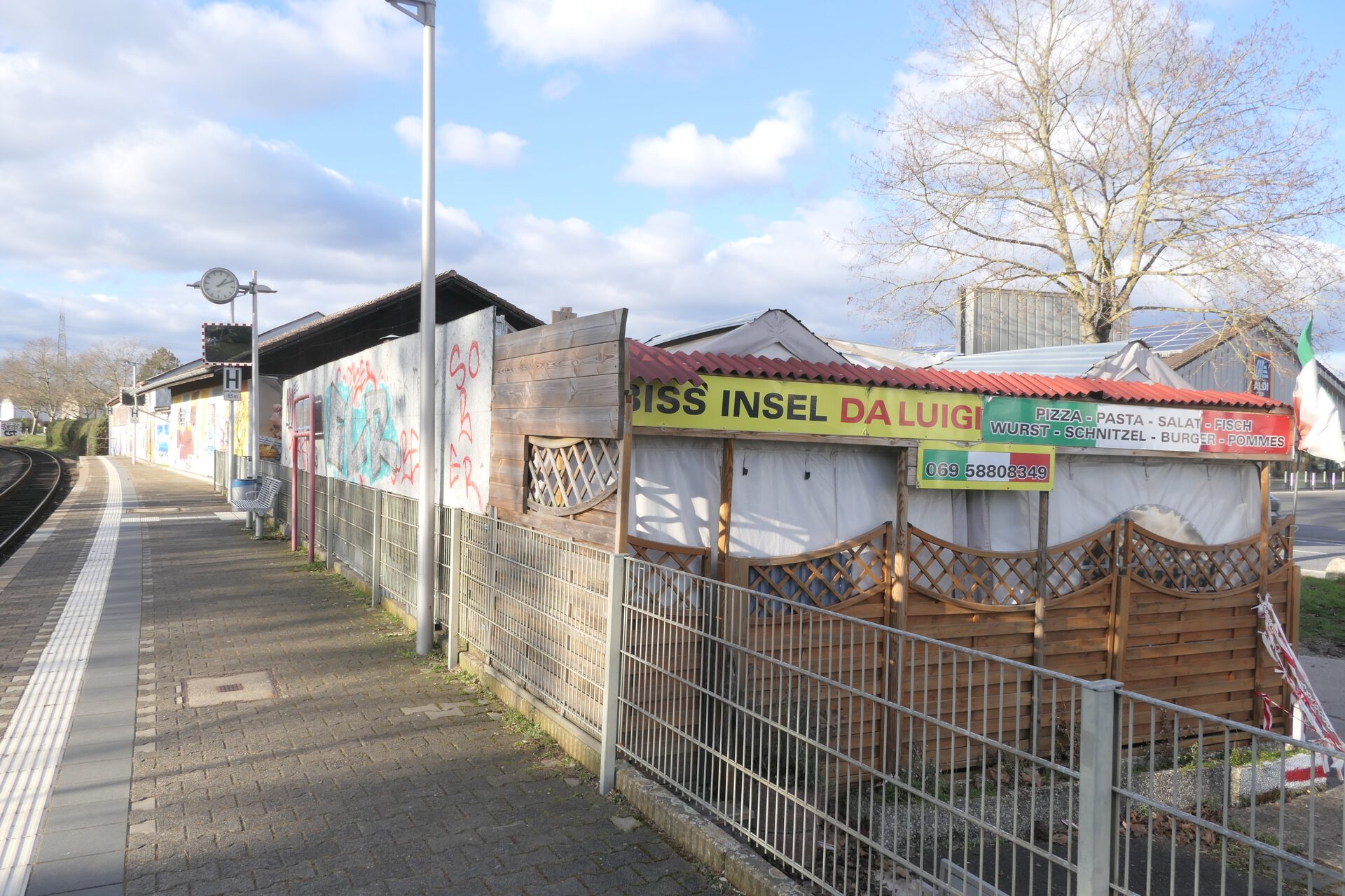 Frankfurt am Main Unterliederbach, Haltepunkt, Bahnhof