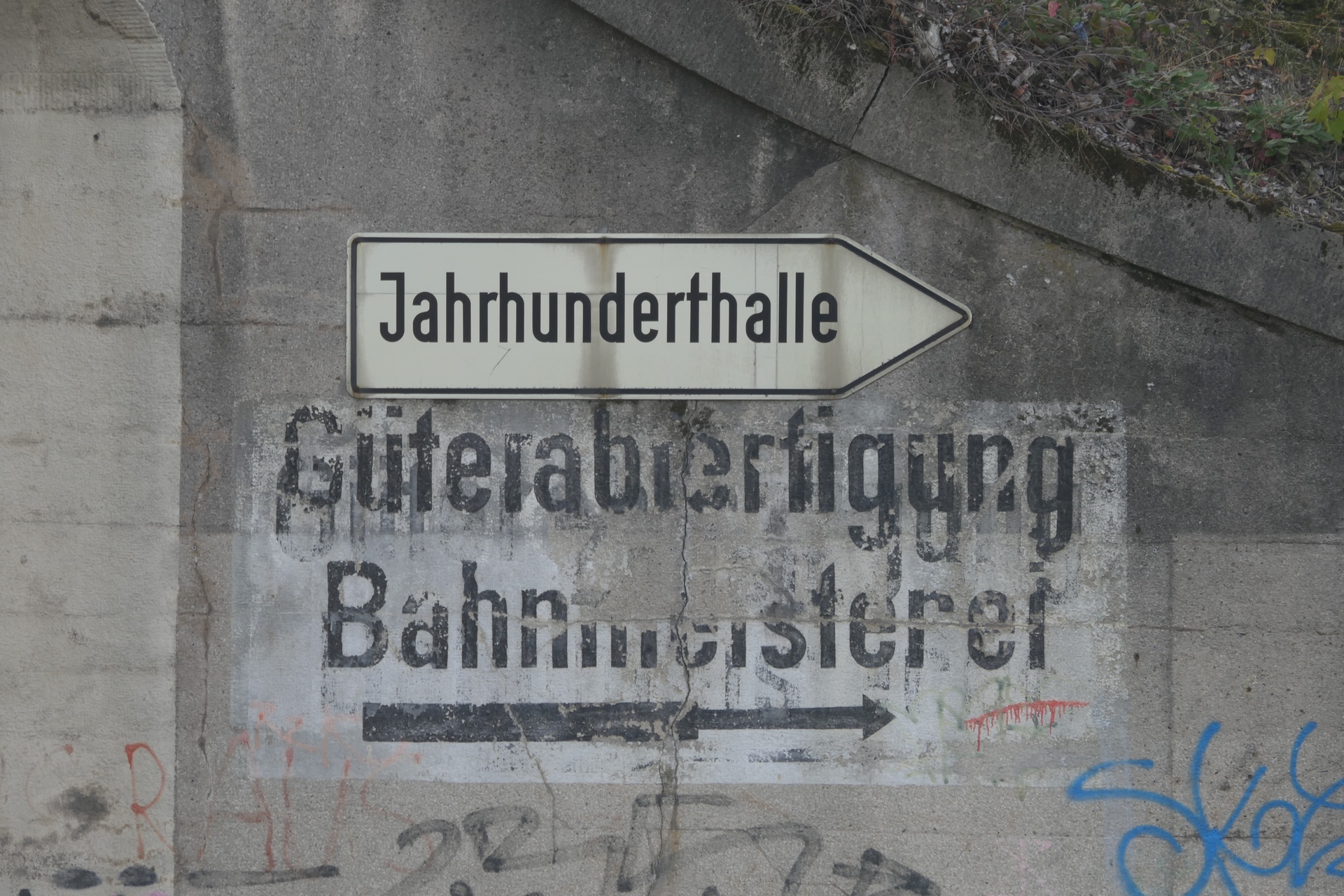 Unterliederbach, Liederbacher Straße, Silostraße
