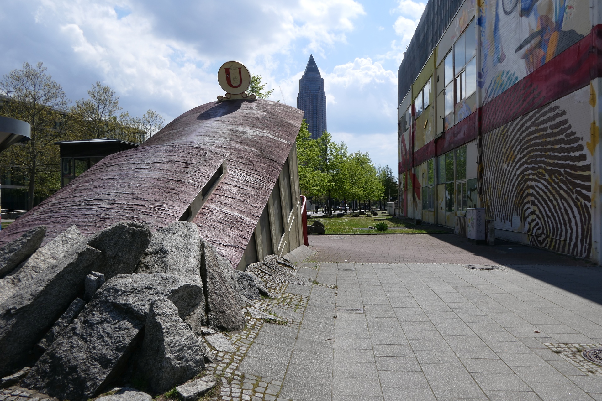 Frankfurt am Main, Zugang zur U-Bahnstation, Linie 4, Bockenheimer Warte