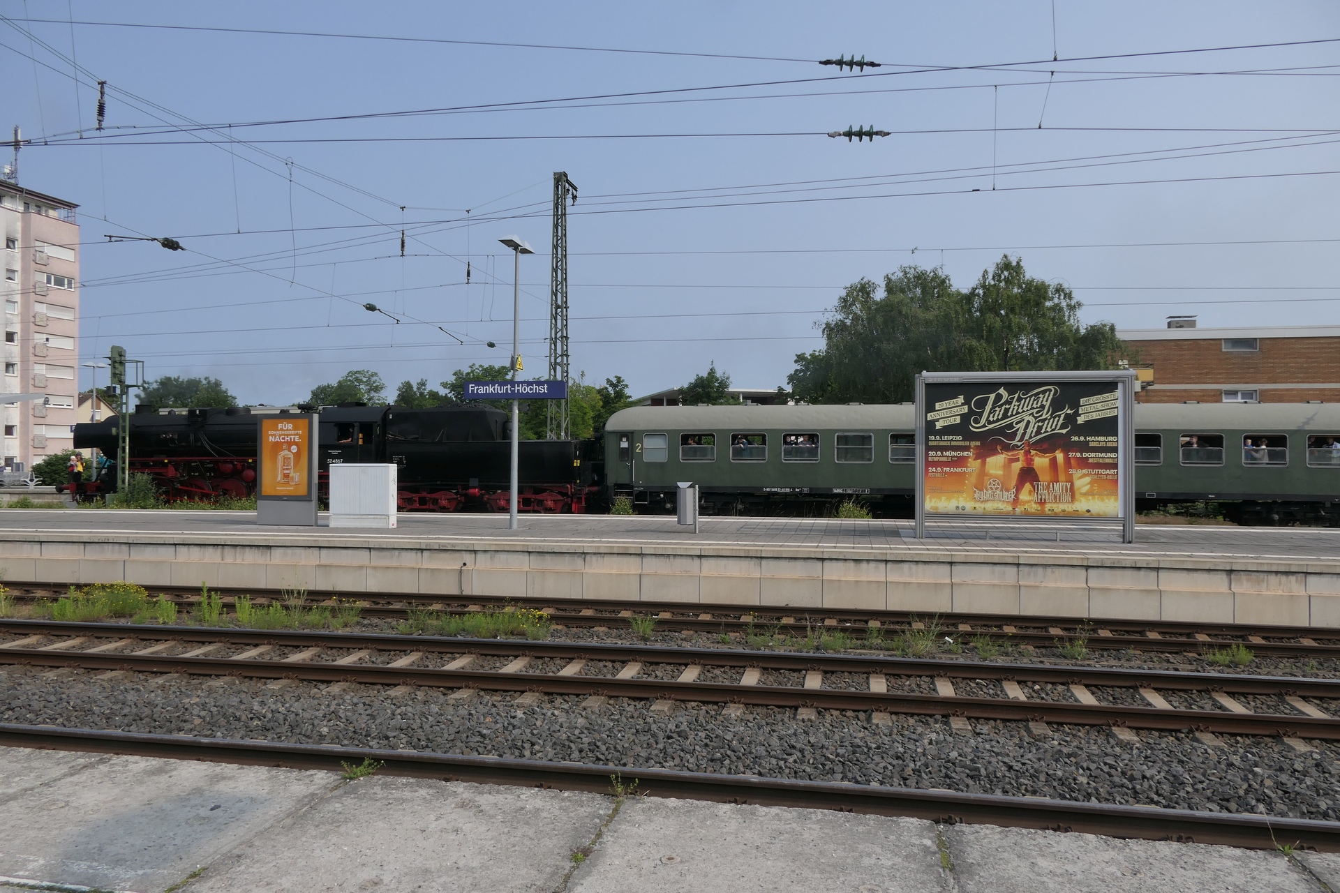 Frankfurt am Main, Höchst. 52 4867, Dampflokomotive, Mit Volldampf in den Taunus