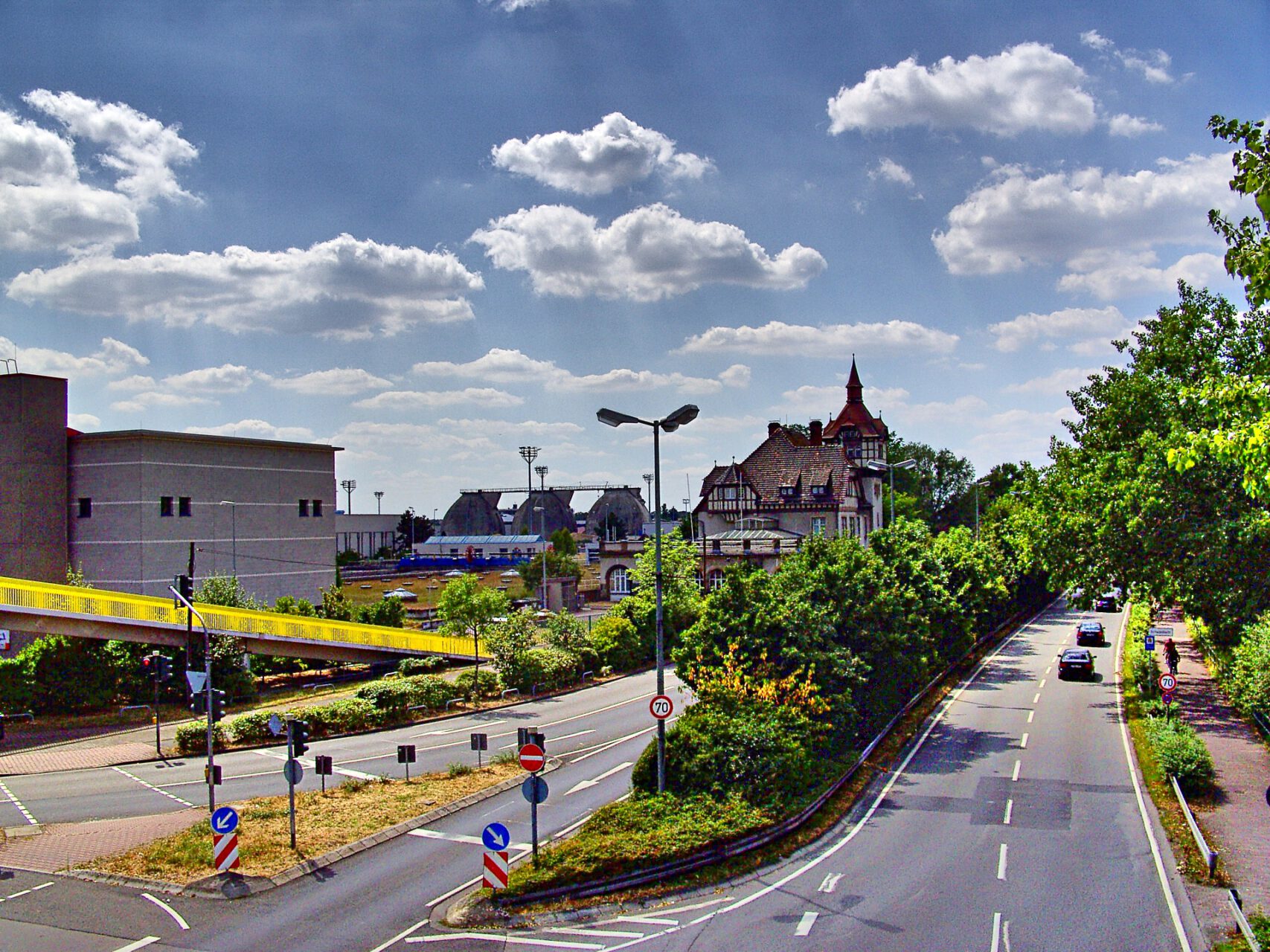 Frankfurt am Main. Niederrad, Klärwerk, Lyonerstraße