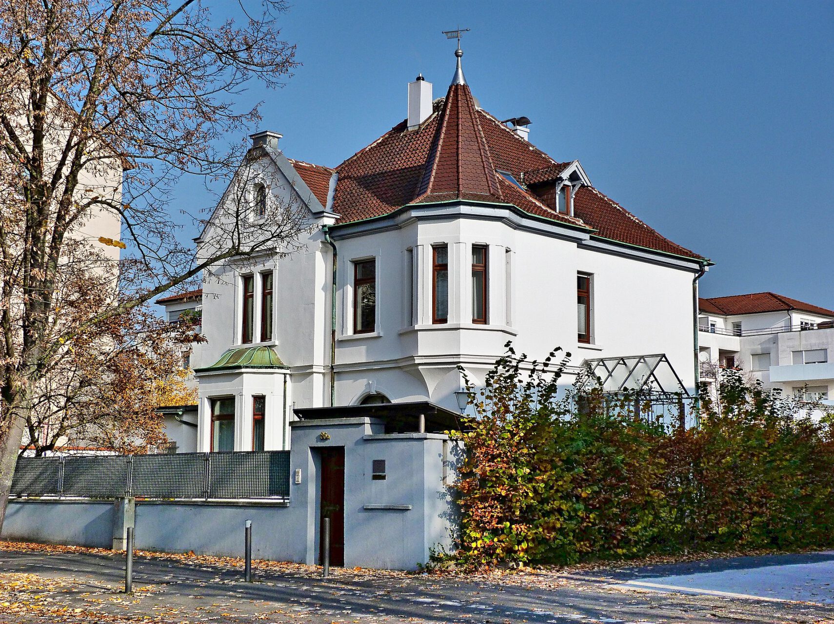 Frankfurt am Main, Unterliederbach, Königsteiner Straße