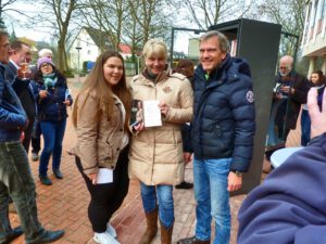 Nele Neuhaus, Offener Bücherschrank, Unterliederbach, LES