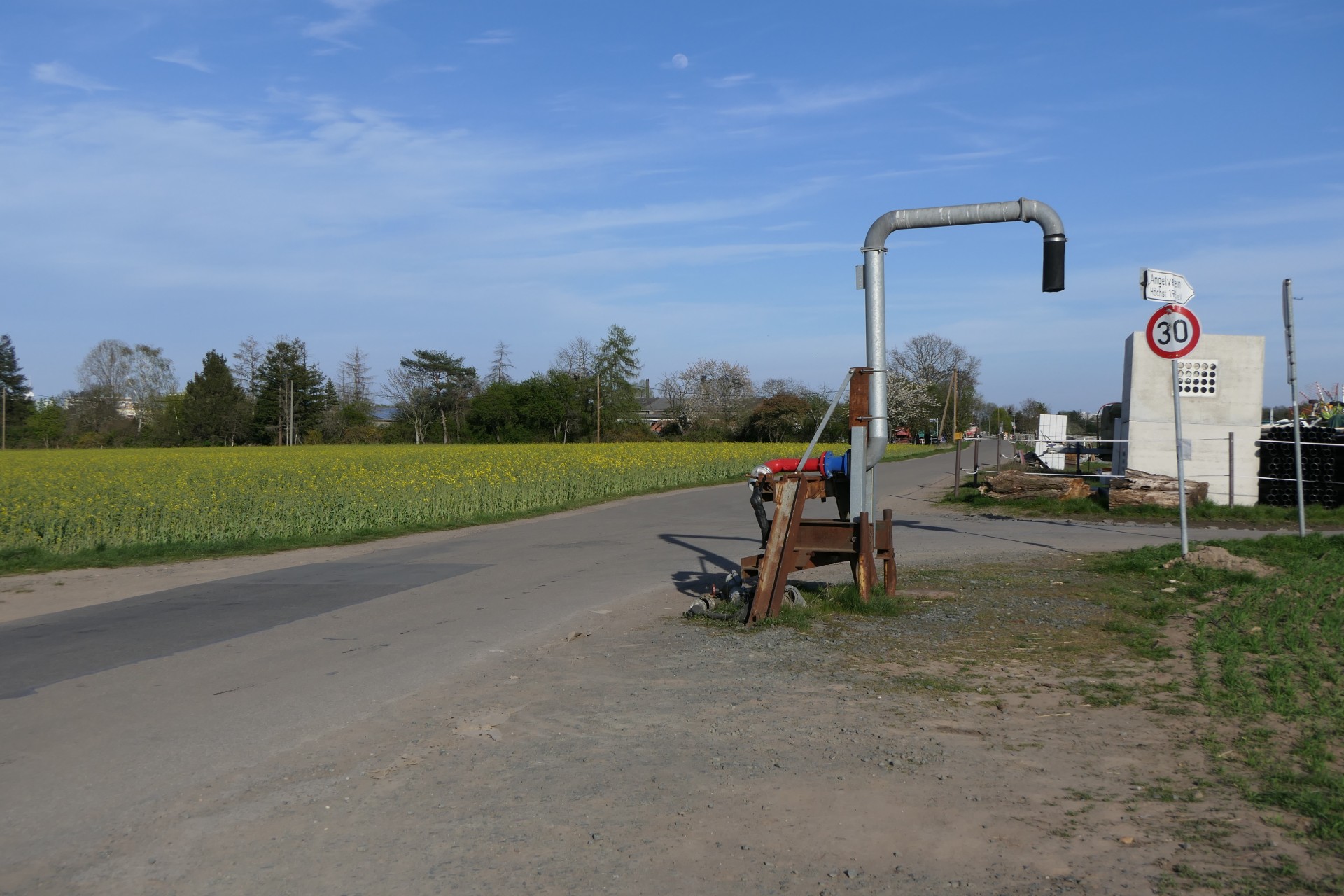 Frankfurt am Main, Schwanheim, Unterfeld, Höchster Weg