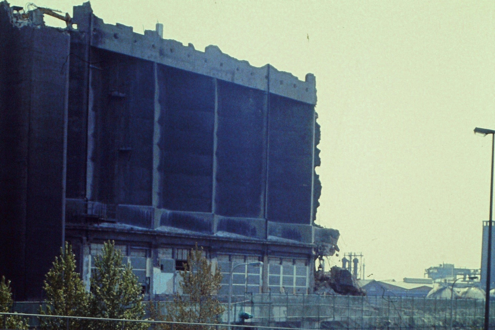 Silobau der Hoechst AG, Frankfurt am Main, Höchst, Tor Nord, Abriss